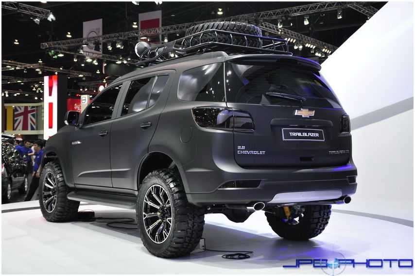 Chevrolet trailblazer 2024 2025 года в россии