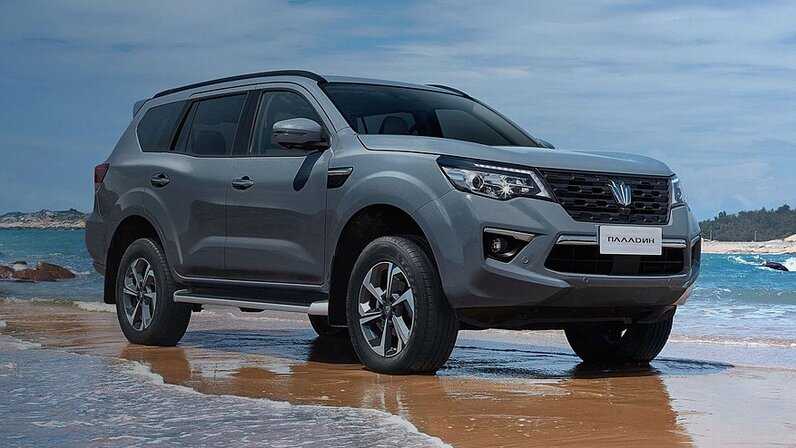 У российского внедорожника «паладин» появился электрический брат от nissan | новости mos.news