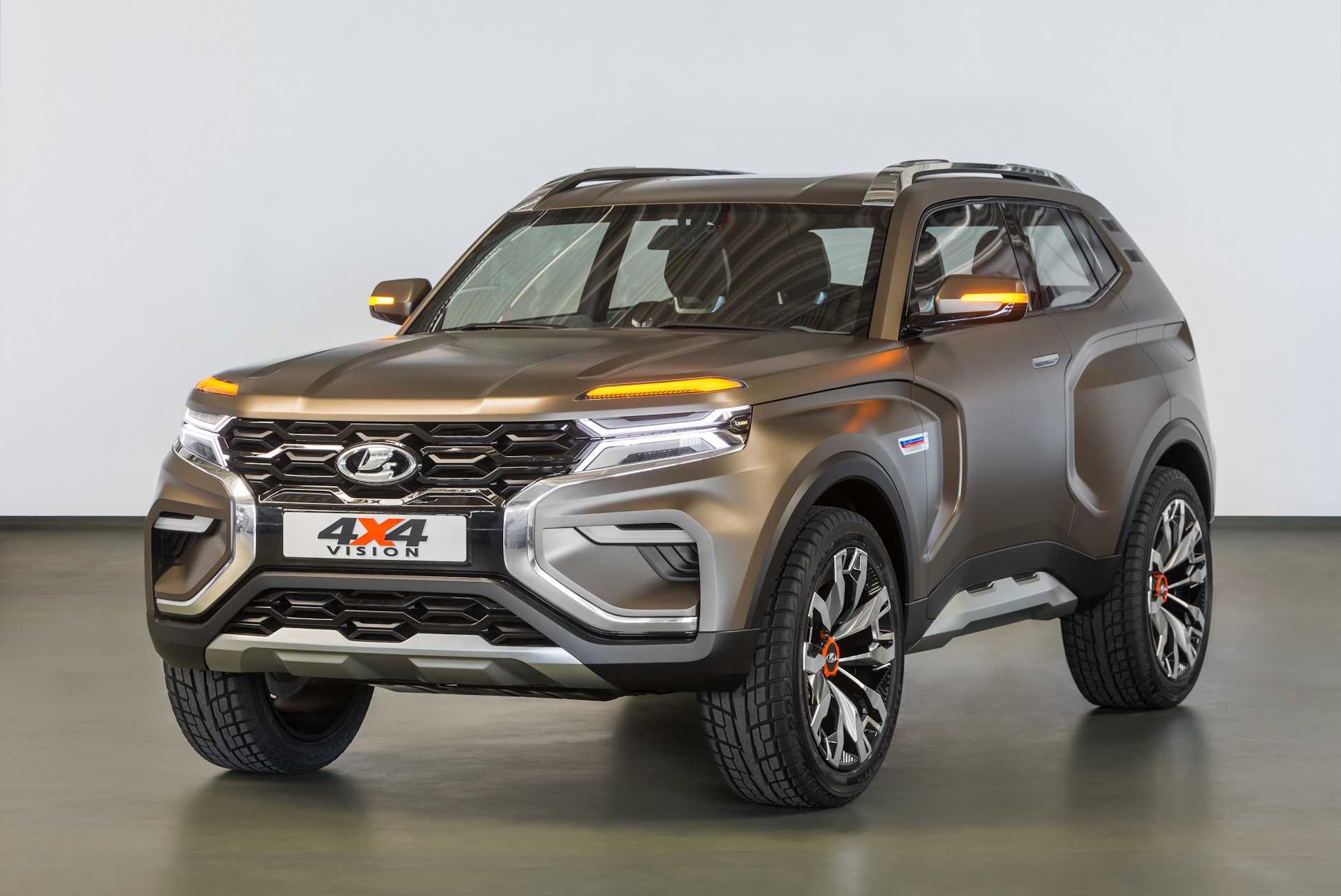 В начале июня был представлен прототип пикапа Lada Niva Travel с увеличенной колесной базой и грузоподъемностью 500 кг