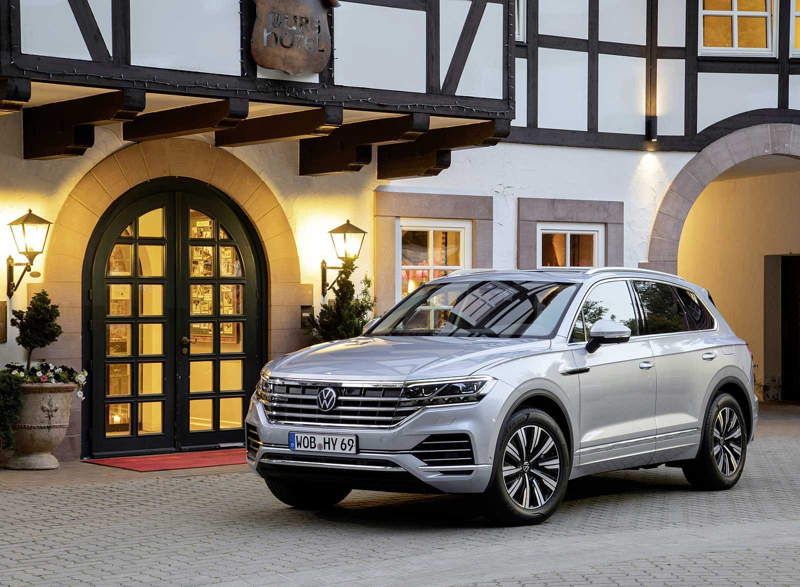 Volkswagen touareg 2021 – внедорожник с ультрасовременным оснащением, конкурирующий с toyota land cruiser