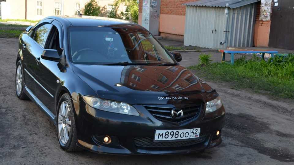 Mazda Atenza - не что иное, как китайская версия известного у нас седана Мазда 6 третьего поколения Такие машины стали поступать к официальным дилерам