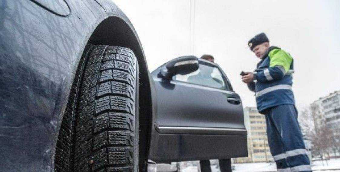 Почему полустертые шины опаснее лысых и как определить износ шин?
