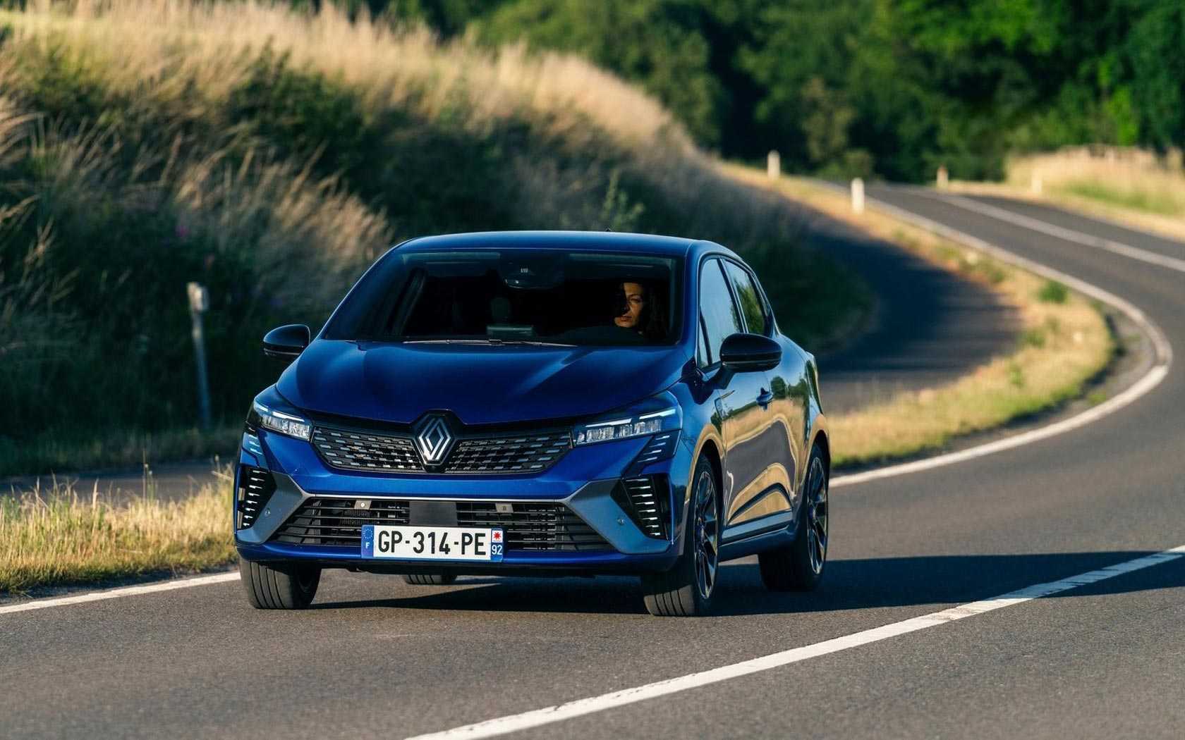Тест renault clio esprit alpine, новый спортивный вариант с гибридным двигателем e-tech 145 (с видео)