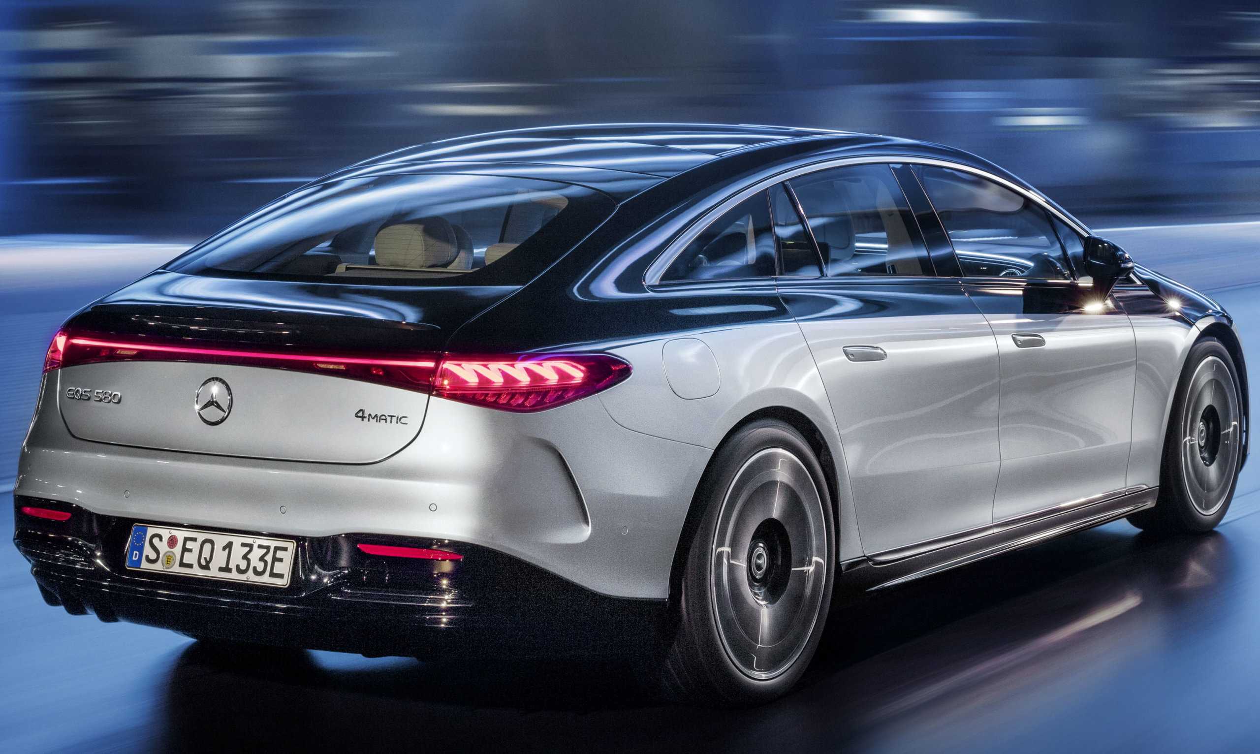 Mercedes eqs suv (2022). описание версии и прайс-лист