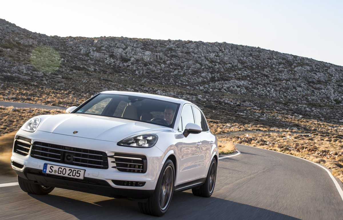 2023 porsche cayenne