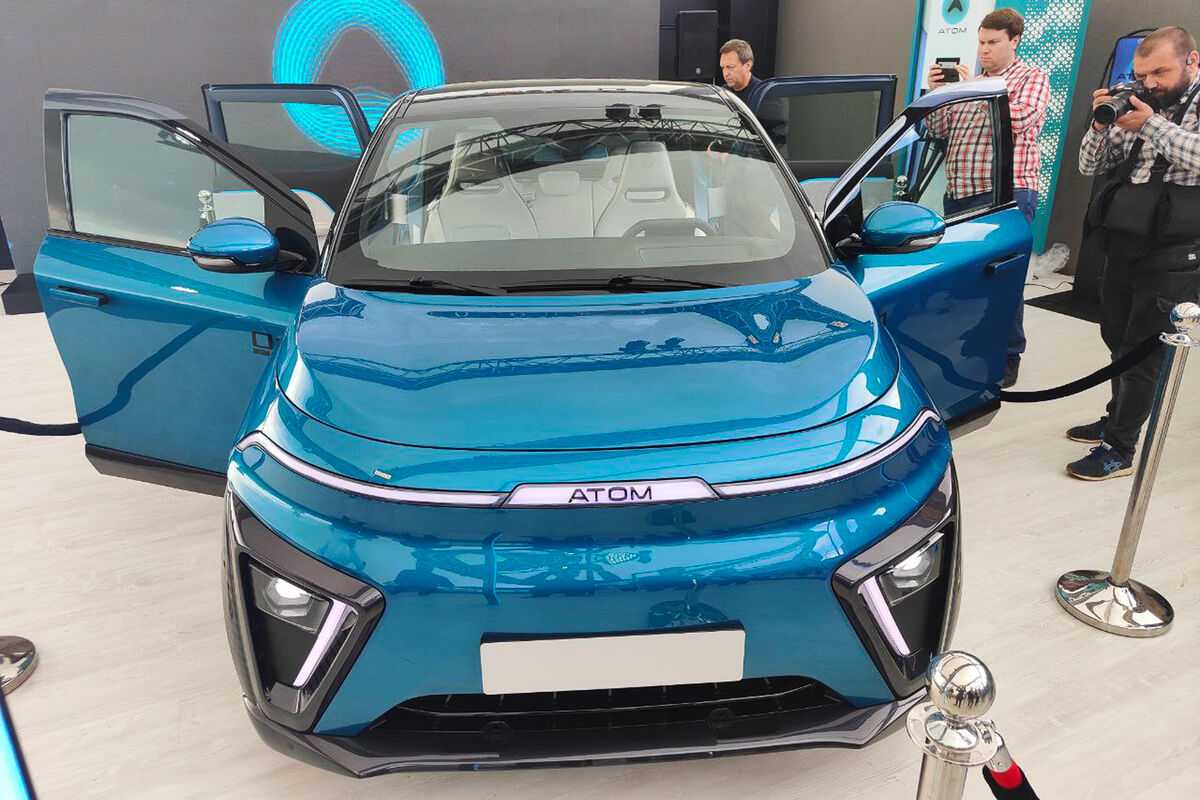 9 ноября 2022 года был дан запуск проекту по созданию компактных электрических автомобилей марки АТОМ Соответствующее заявление сделали представители компании АО Кама – зарегистрированной 5 августа 2021 года