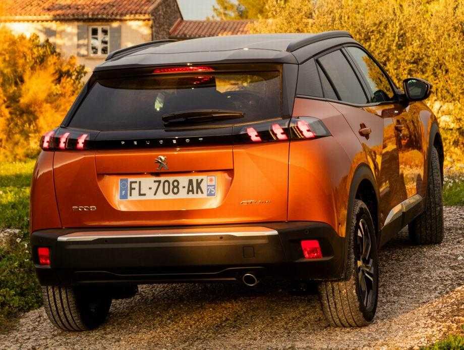 Обновленные peugeot 3008 и 5008 получили российские ценники