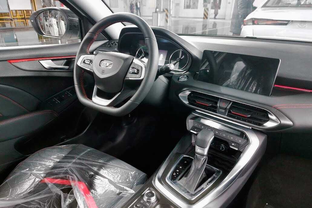 Новая базовая комплектация седана kaiyi e5 2023 представлена на российском рынке