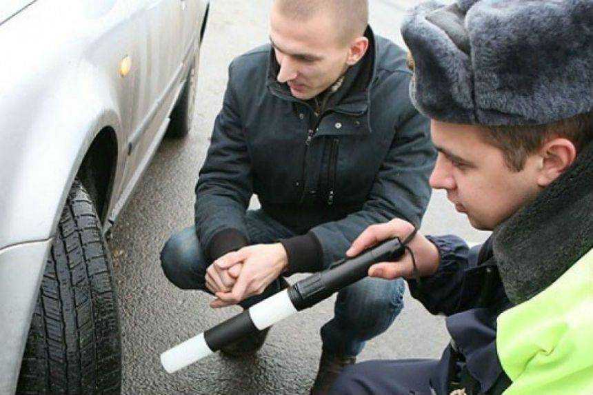 Как долго может стоять машина со спущенным колесом