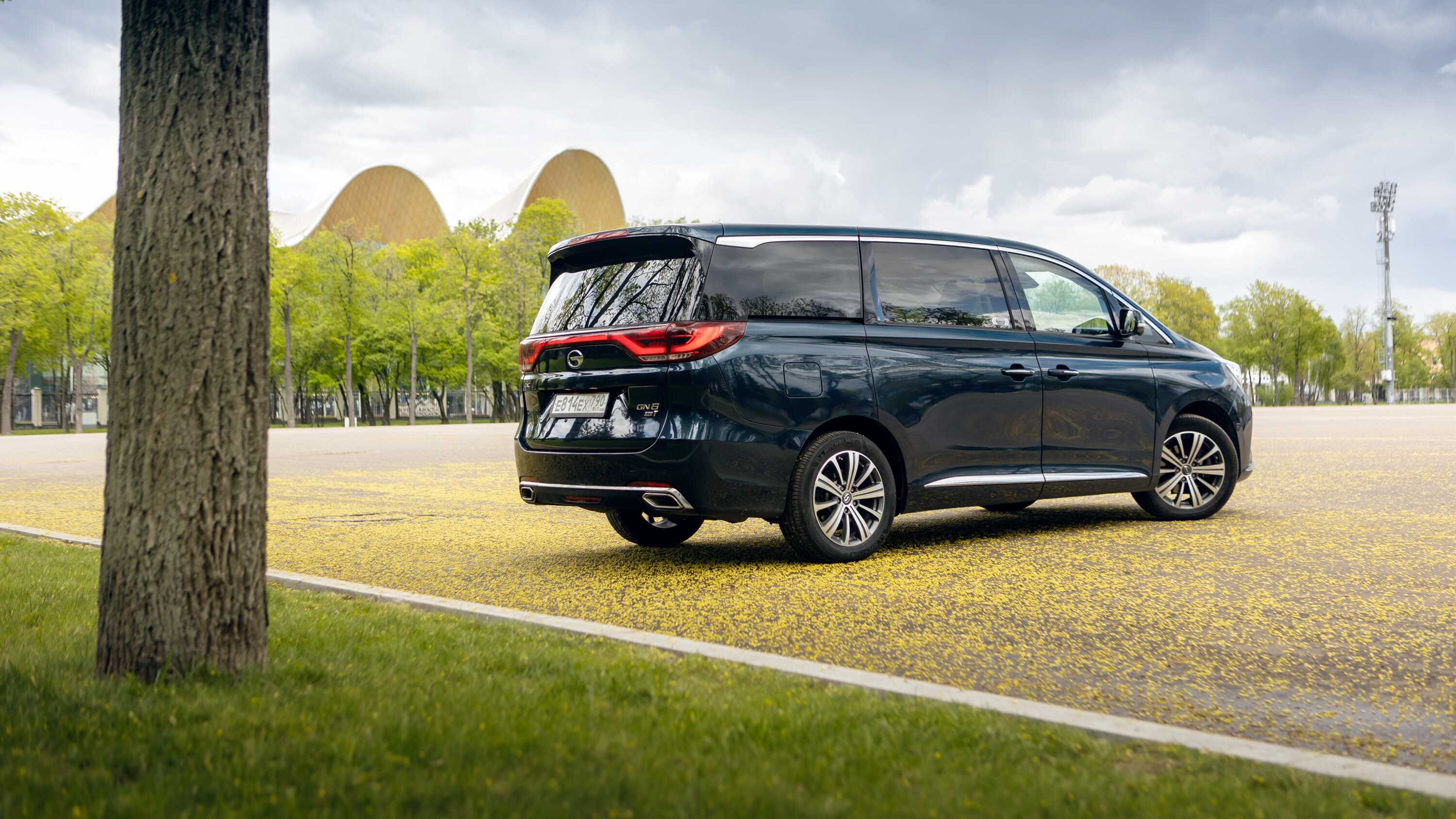Gac gm8 2024 нового поколения: скоро в россии (китайский минивэн - конкурент toyota alphard)