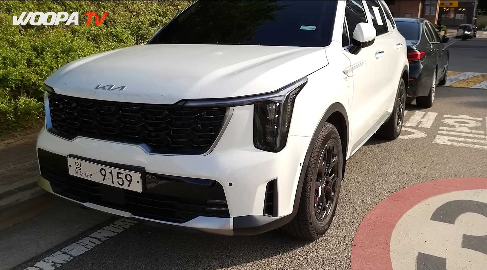 Ожидается, что в 2023 году дебютирует обновленный кроссовер Kia Sorento, который в ходе рестайлинга получит измененный внешний дизайн и салон