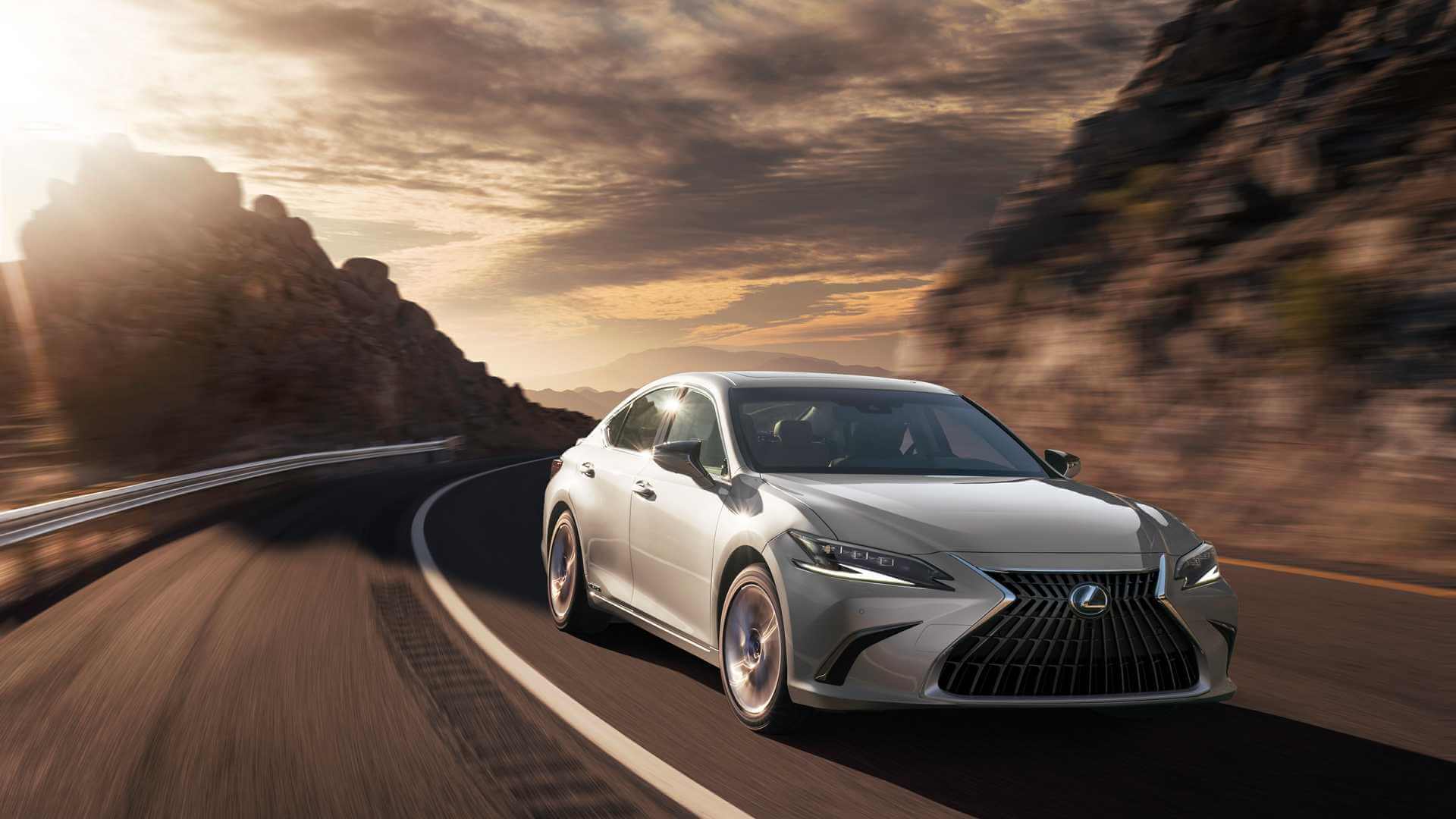 Lexus es250 и es300h 2022 обзор