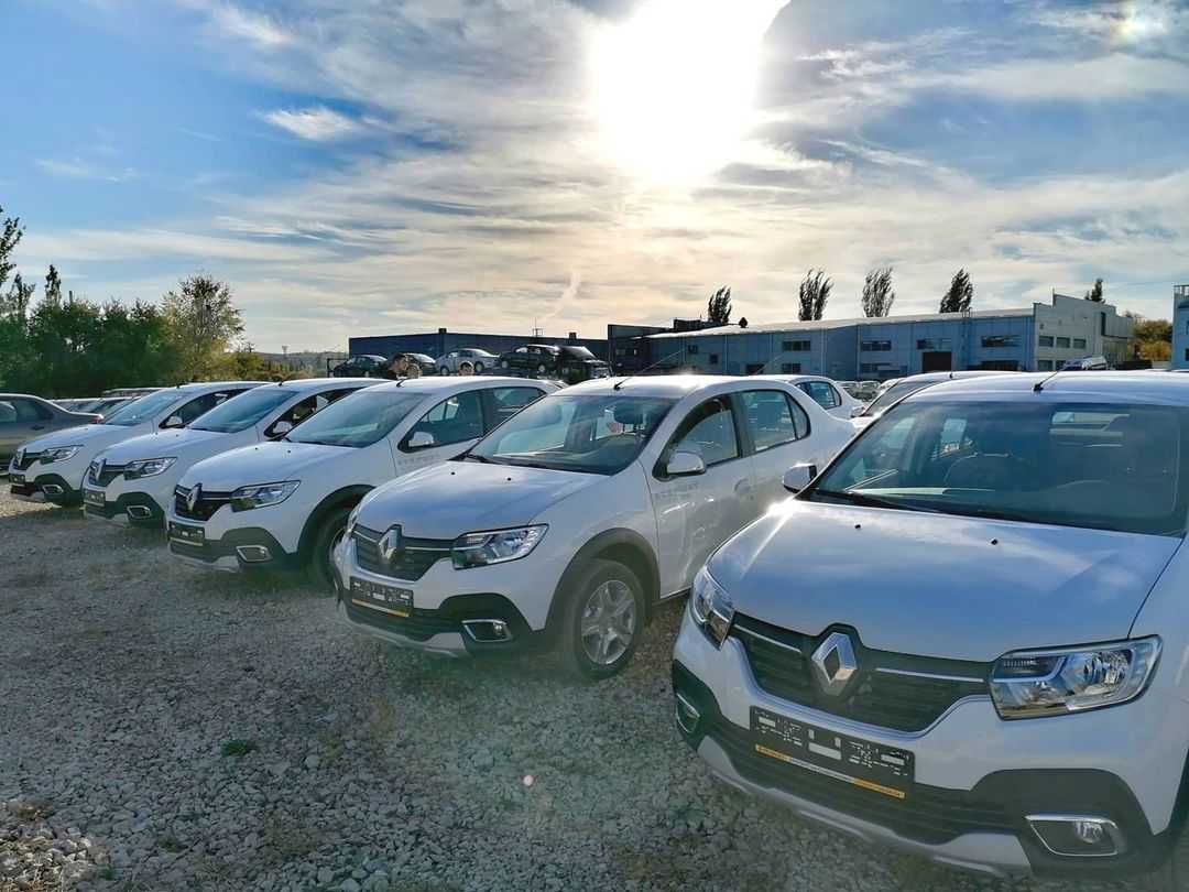 Новый renault sandero stepway намного улучшили фото и видео.