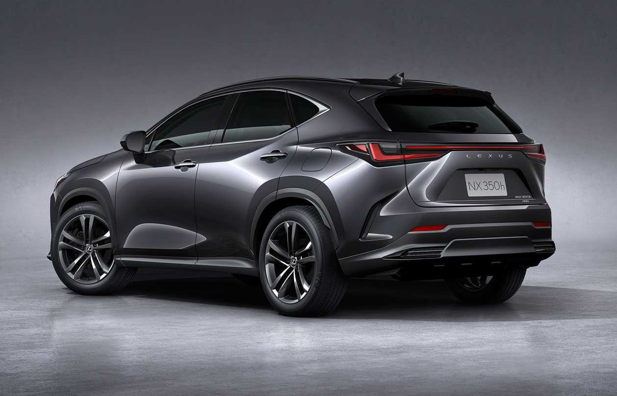 Lexus nx- вызов немецким кроссоверам