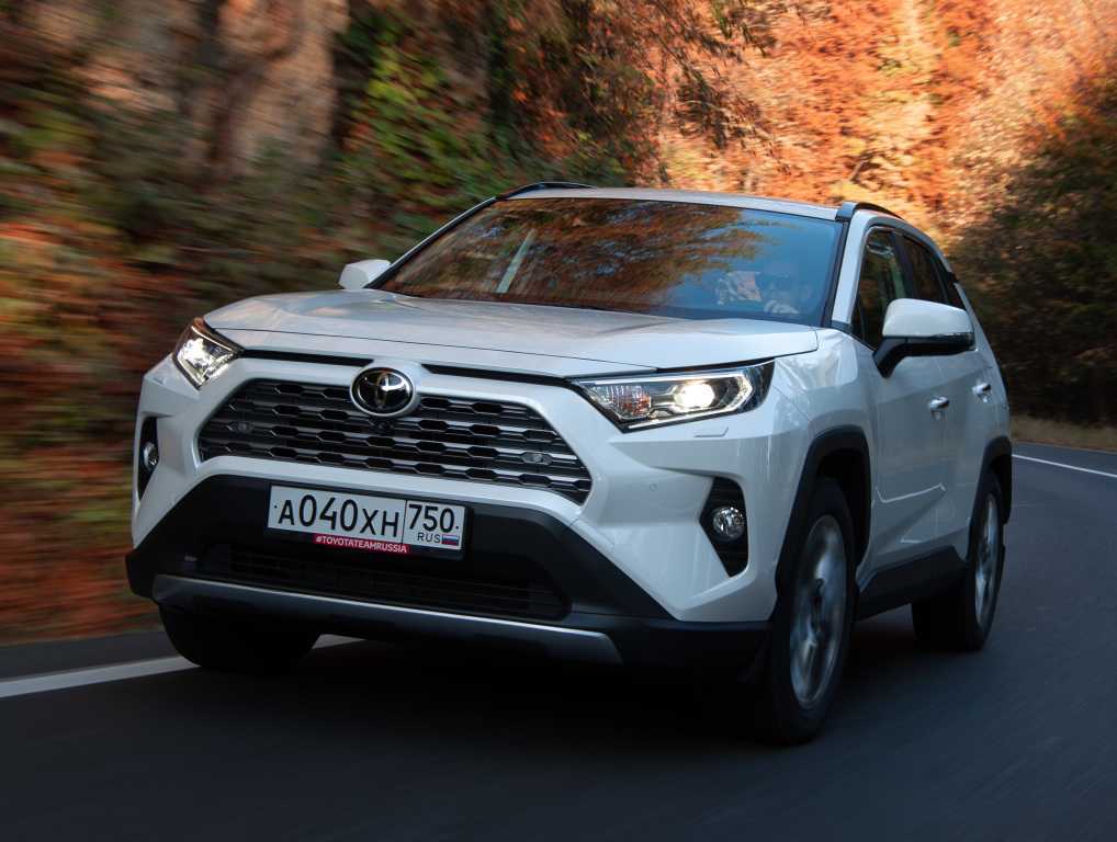 Новая toyota rav4 для россии: названы цены и комплектации