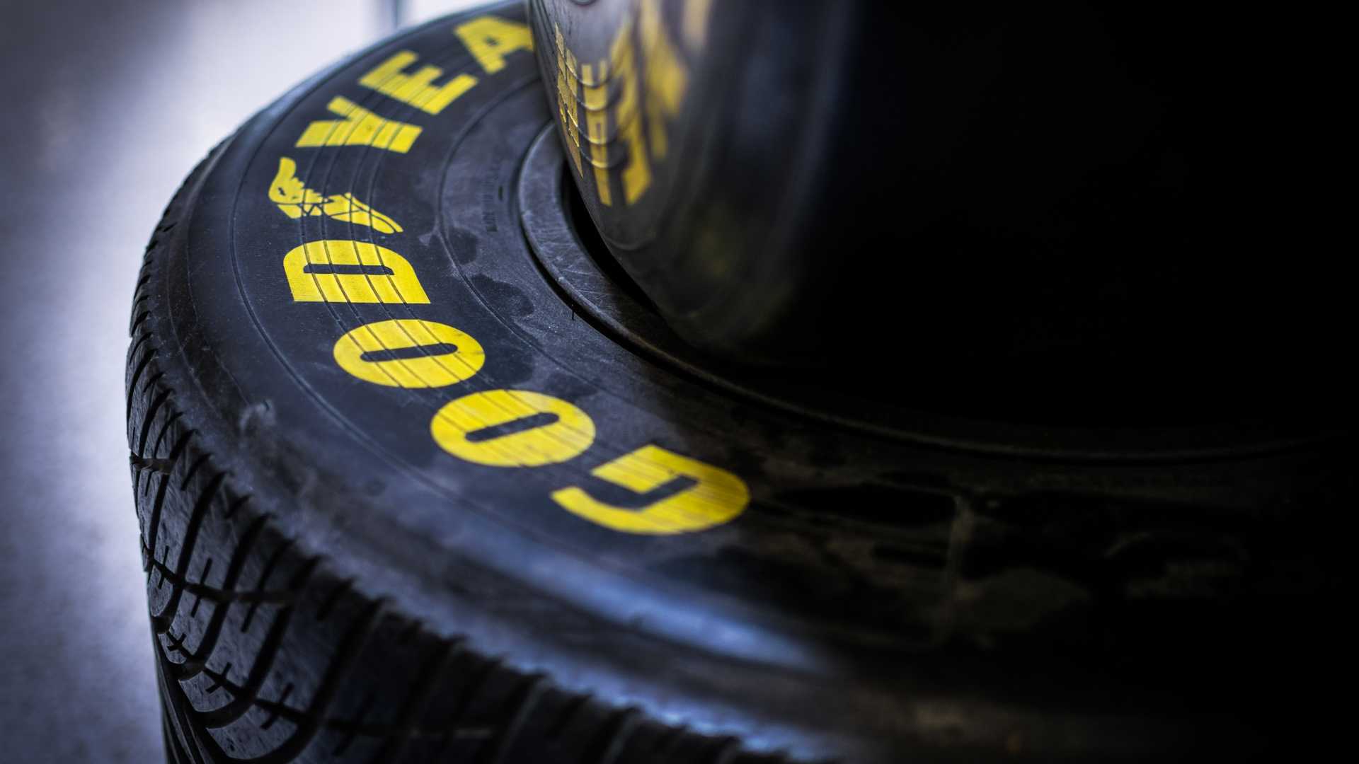 Goodyear рус Гудиер — американская компания, крупнейший производитель шин для легковых, полноприводных, легкогрузовых, грузовых автомобилей,