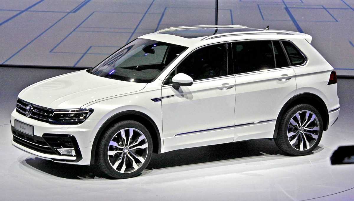 Volkswagen tiguan: поколения, кузова по годам, история модели и года выпуска, рестайлинг, характеристики, габариты, фото - carsweek